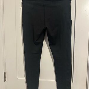 Ladies lululemon Softy Suedey High-Rise Tight 28"
Color Black